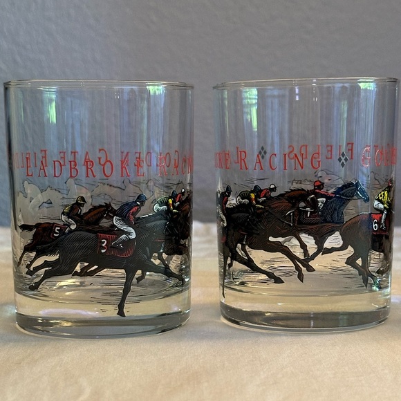 Mint Condition Vintage Jockey Ladbroke Racing Golden Gate Fields Whiskey Glasses - Picture 5 of 5
